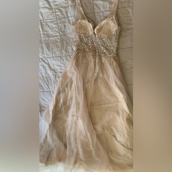 Women champagne Dresses Maxi - Picture 4 of 4